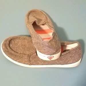 Roxy flat tennis shoes